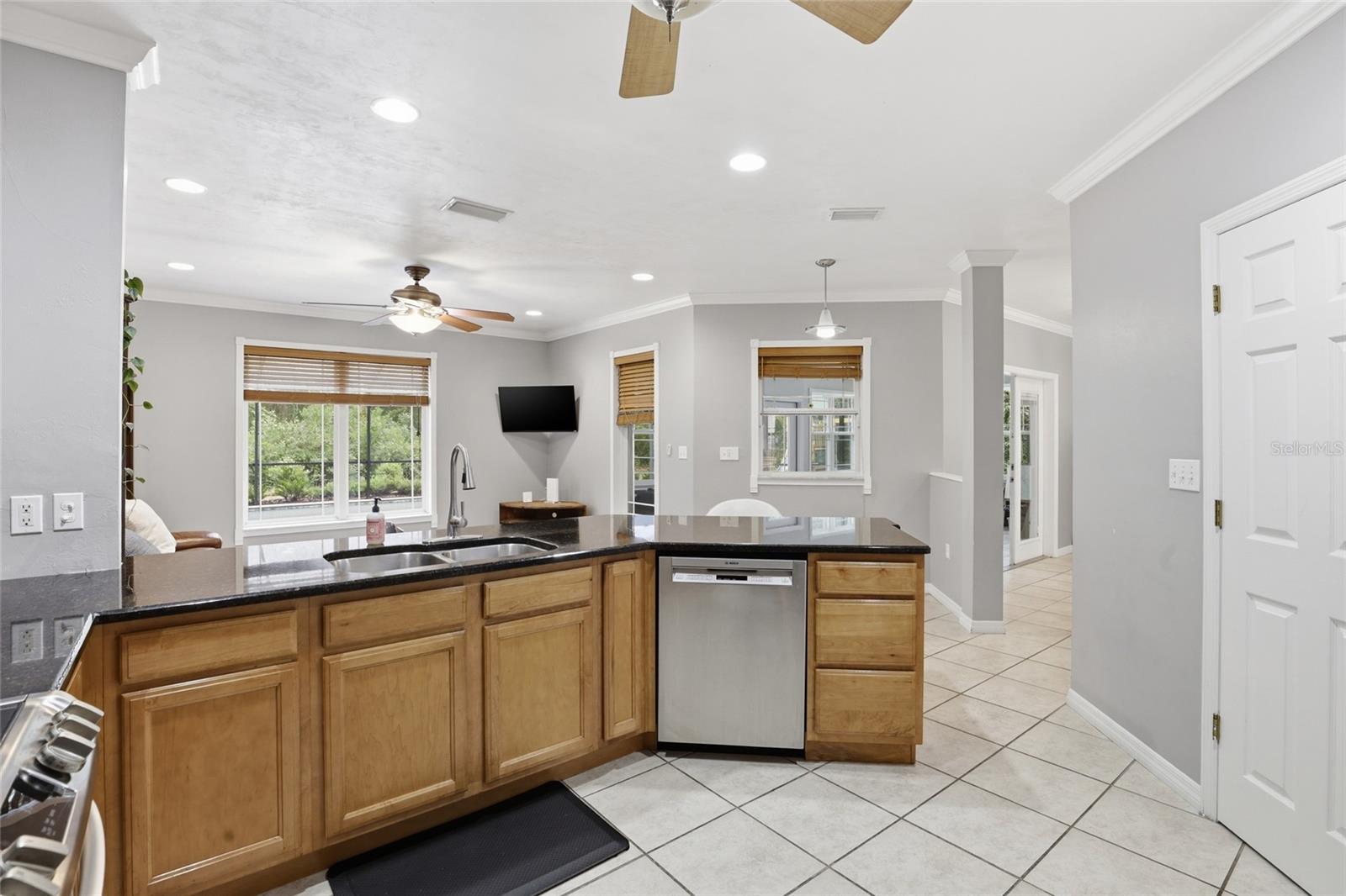 Image 13 of 46 For 1829 34th Street