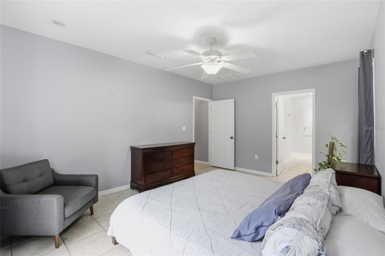 Image 24 of 46 For 1829 34th Street