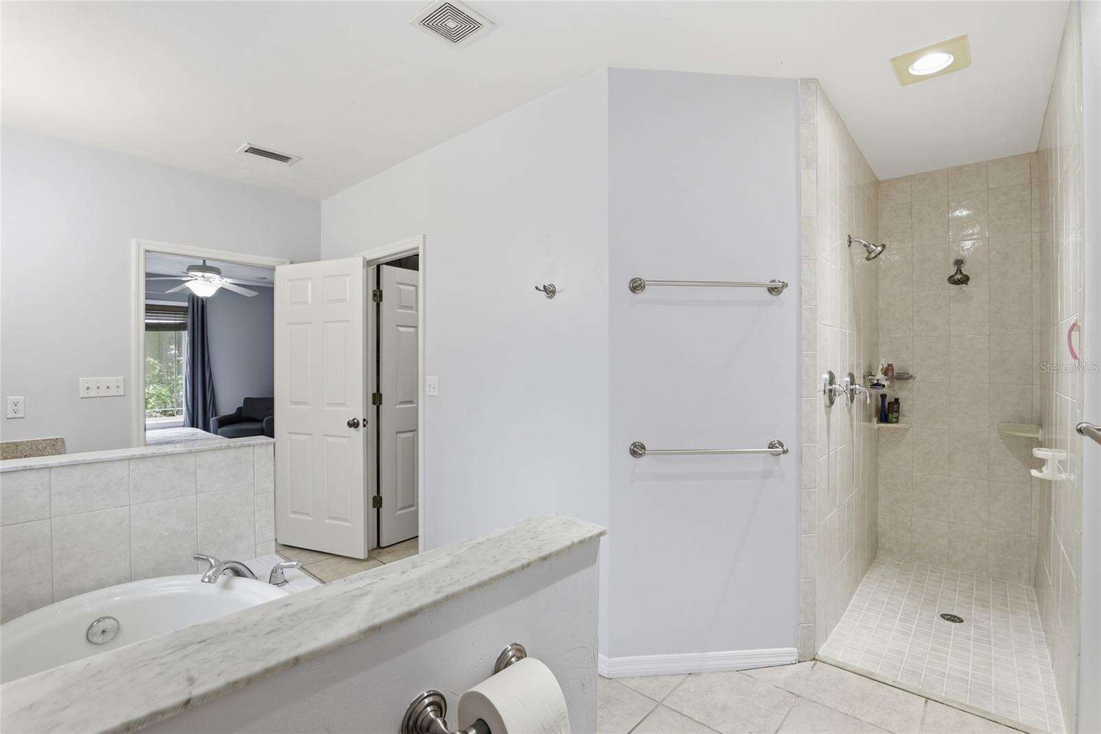 Image 27 of 46 For 1829 34th Street