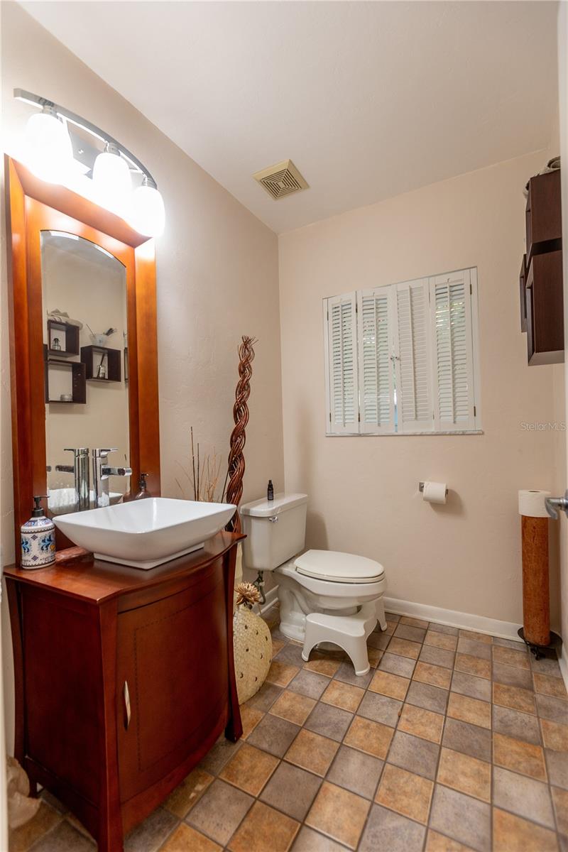 Image 11 of 40 For 2921 24th Terrace