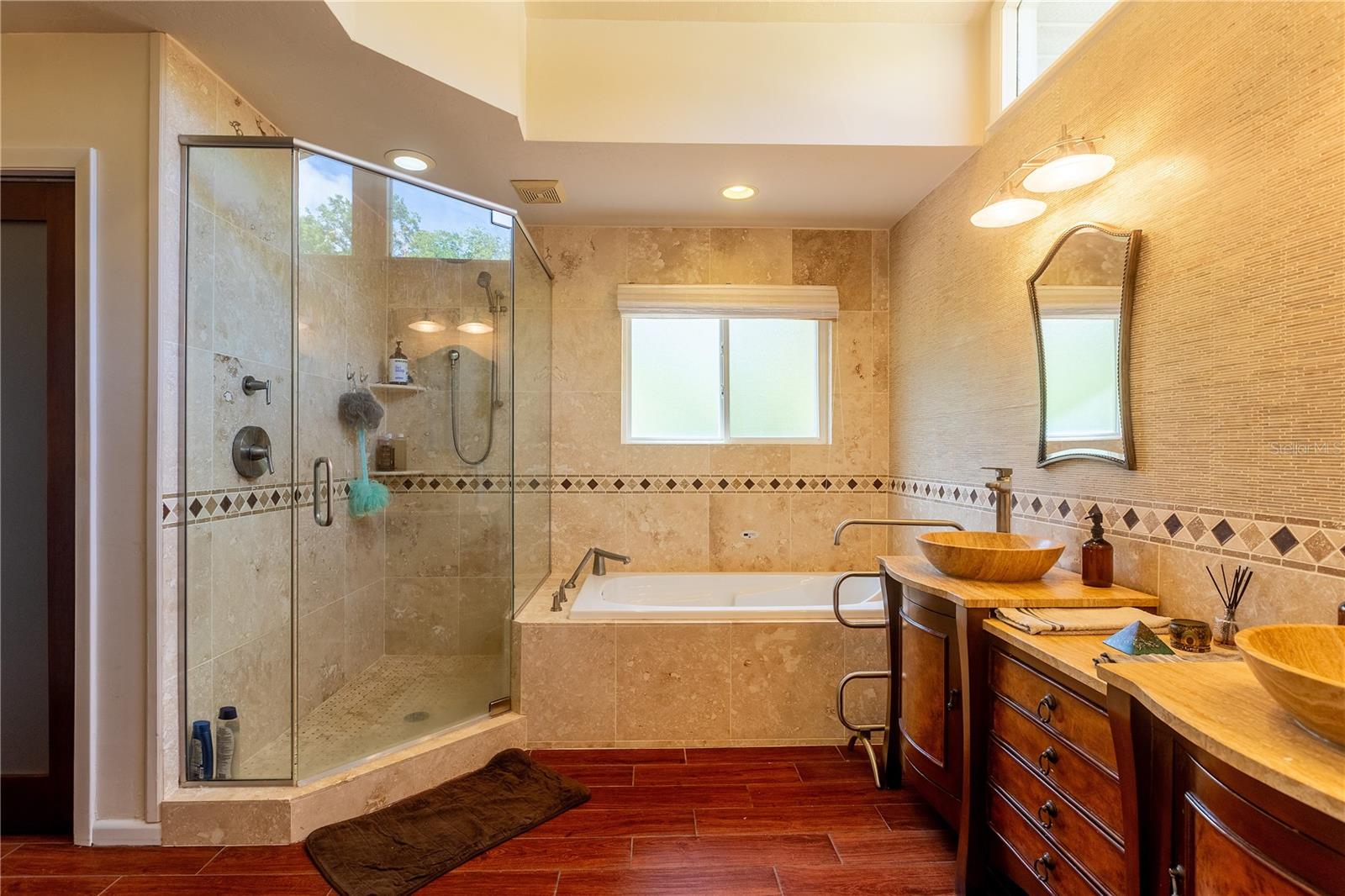 Image 24 of 40 For 2921 24th Terrace