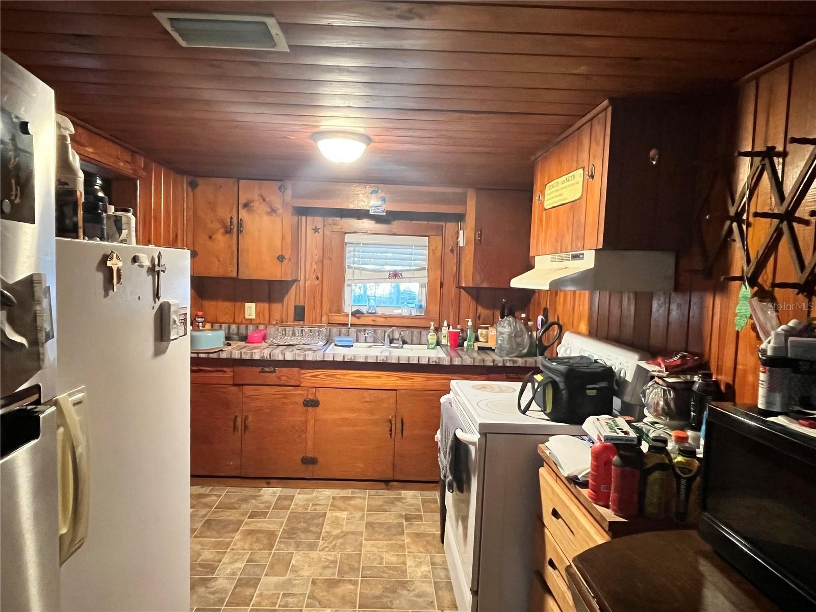 Image 11 of 15 For 10507 Prospect Avenue