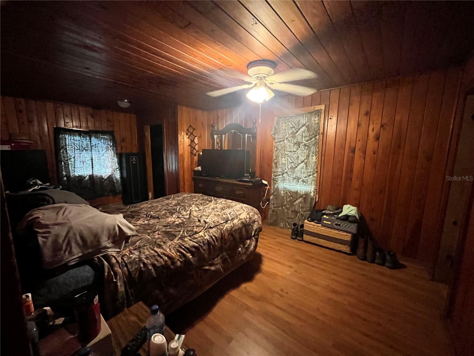 Image 7 of 15 For 10507 Prospect Avenue