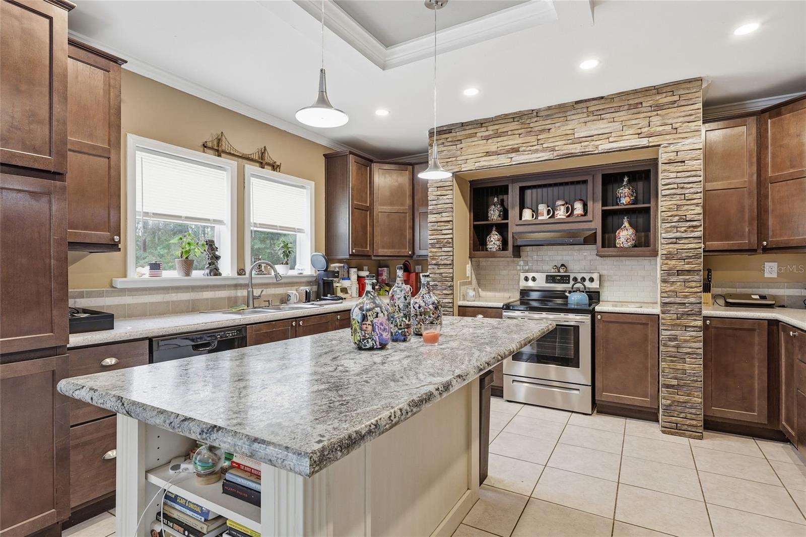 Image 36 of 55 For 11640 Tustenuggee Avenue