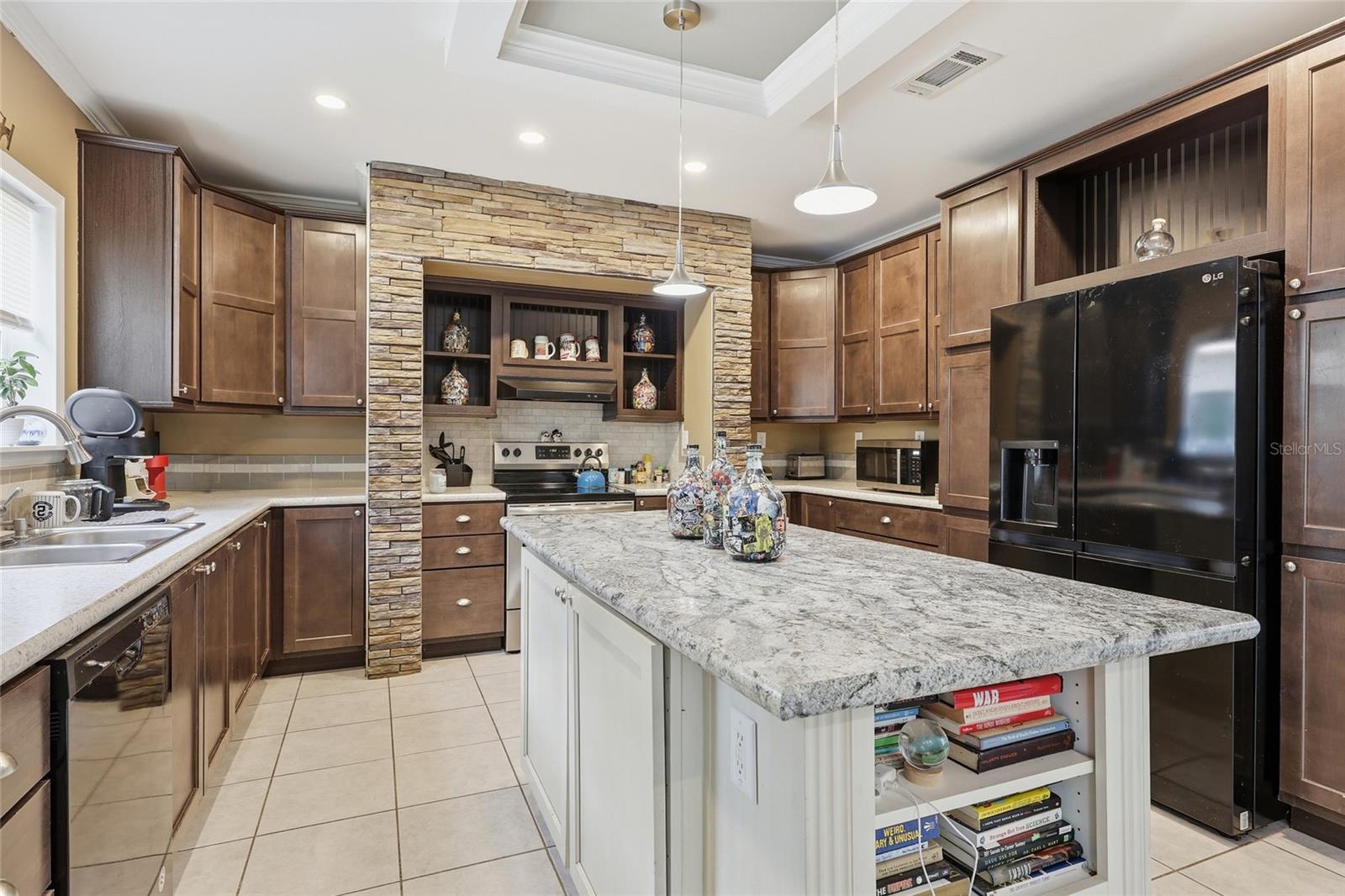 Image 37 of 55 For 11640 Tustenuggee Avenue