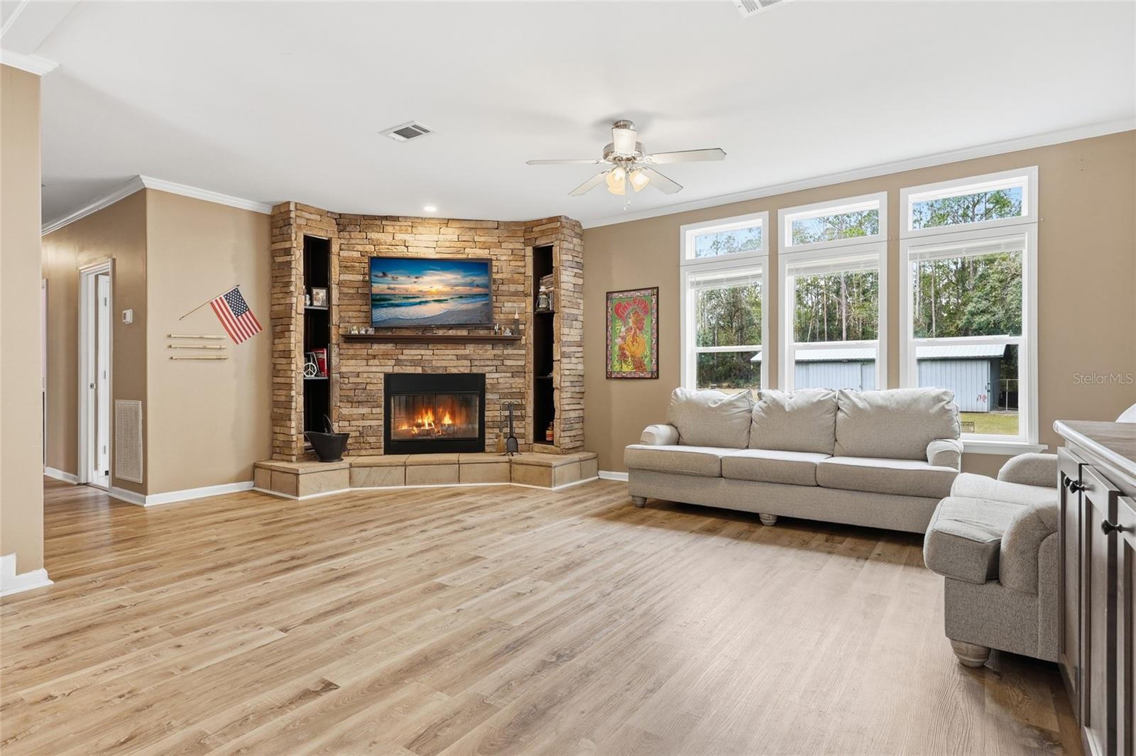 Image 41 of 55 For 11640 Tustenuggee Avenue