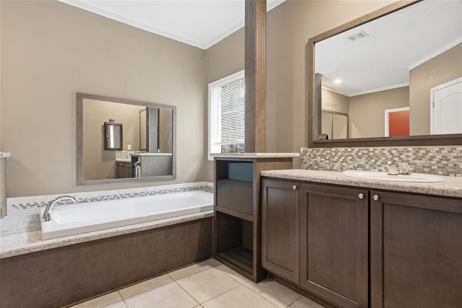 Image 46 of 55 For 11640 Tustenuggee Avenue