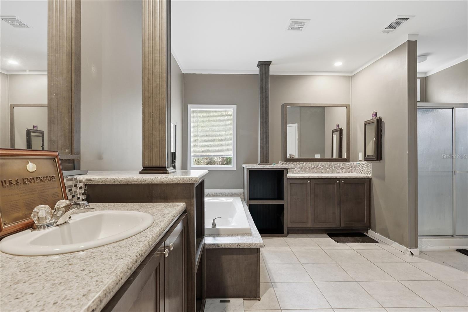 Image 47 of 55 For 11640 Tustenuggee Avenue