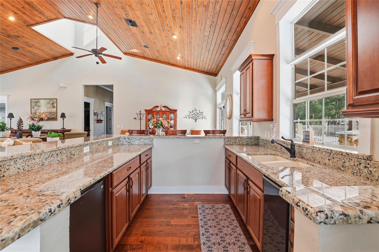 Image 41 of 47 For 9092 Maryann Drive