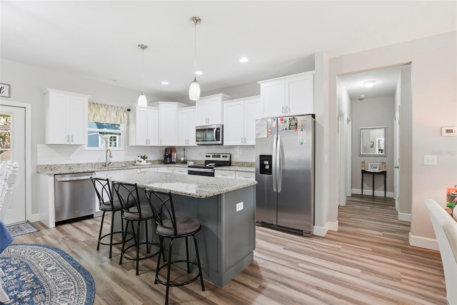 Image 6 of 47 For 9092 Maryann Drive