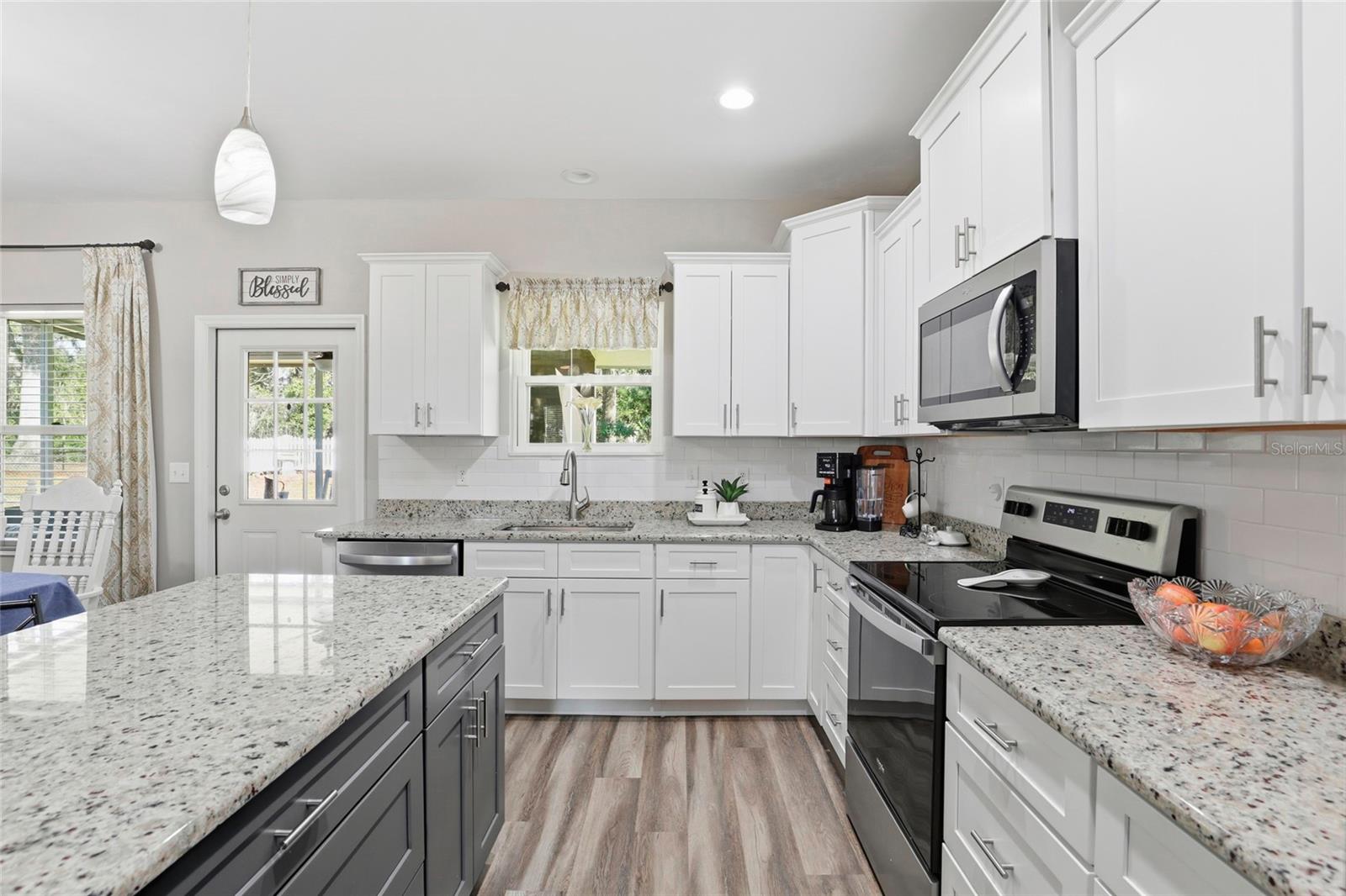 Image 9 of 47 For 9092 Maryann Drive