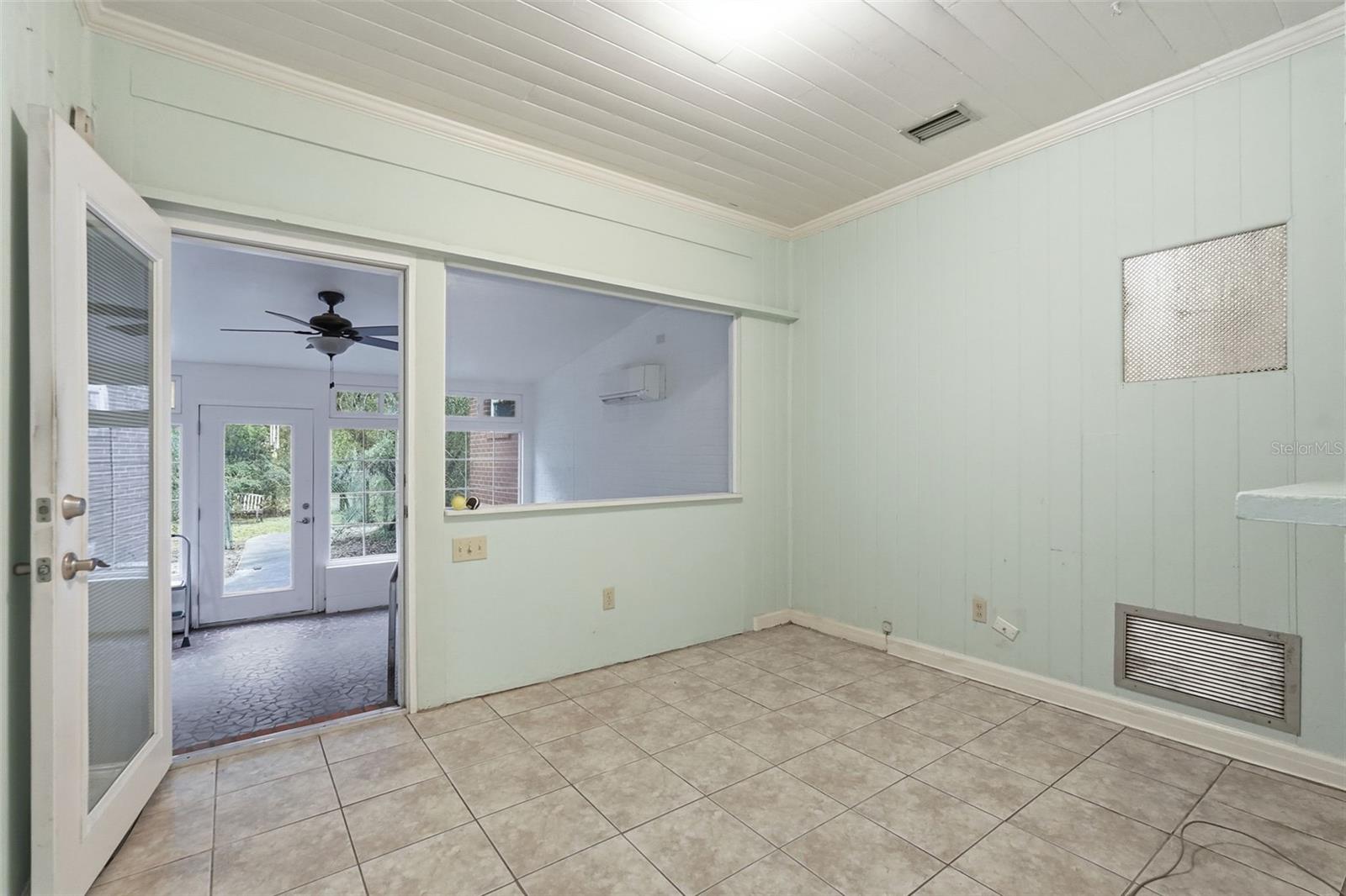 Image 15 of 42 For 1423 11th Road