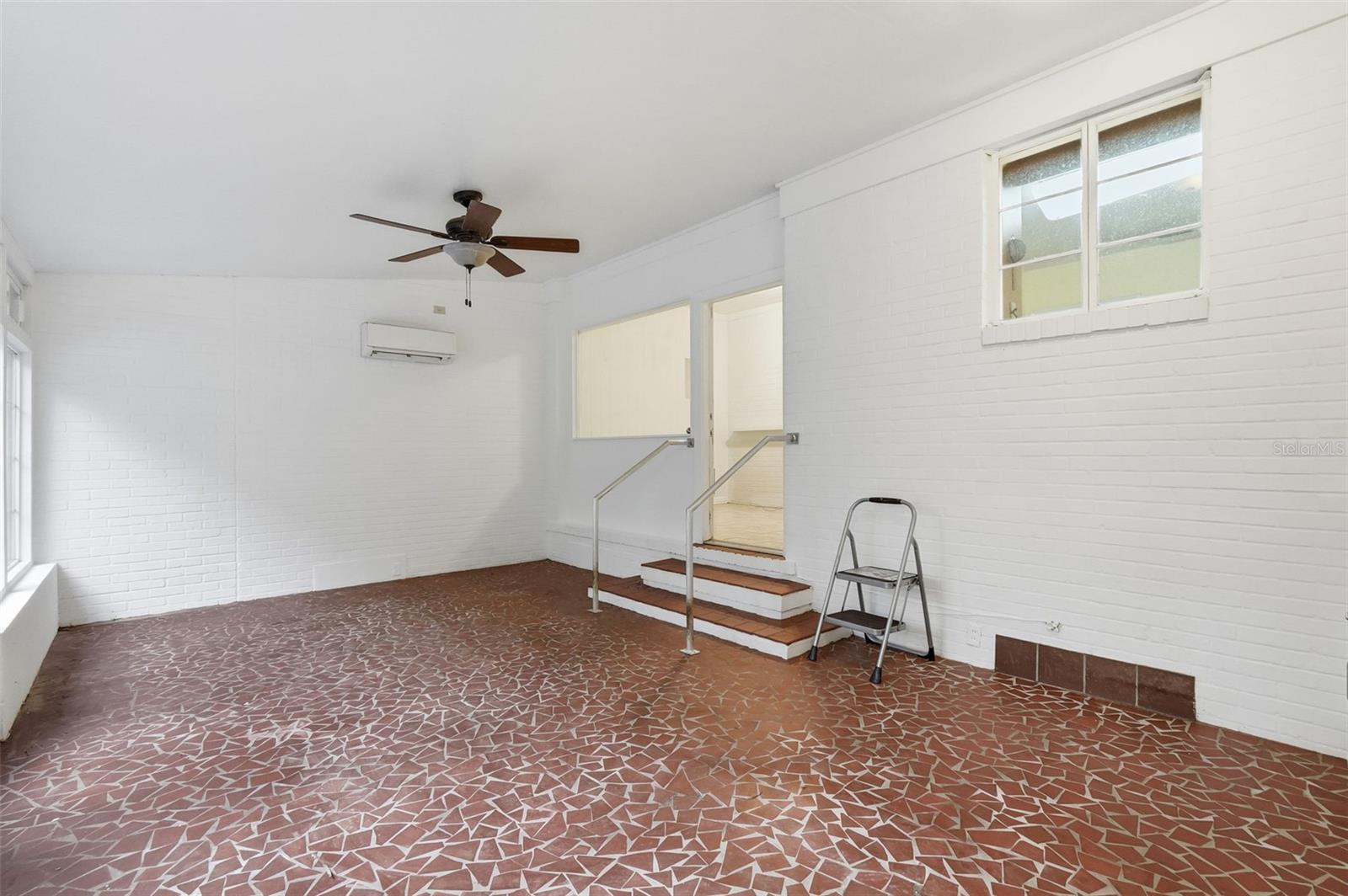 Image 19 of 42 For 1423 11th Road