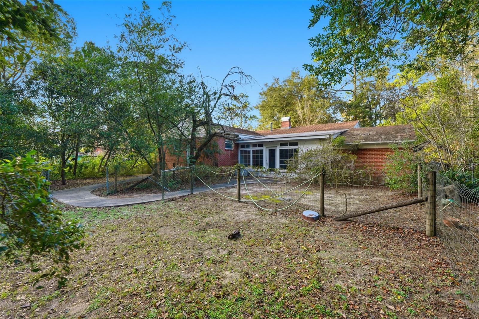 Image 31 of 42 For 1423 11th Road