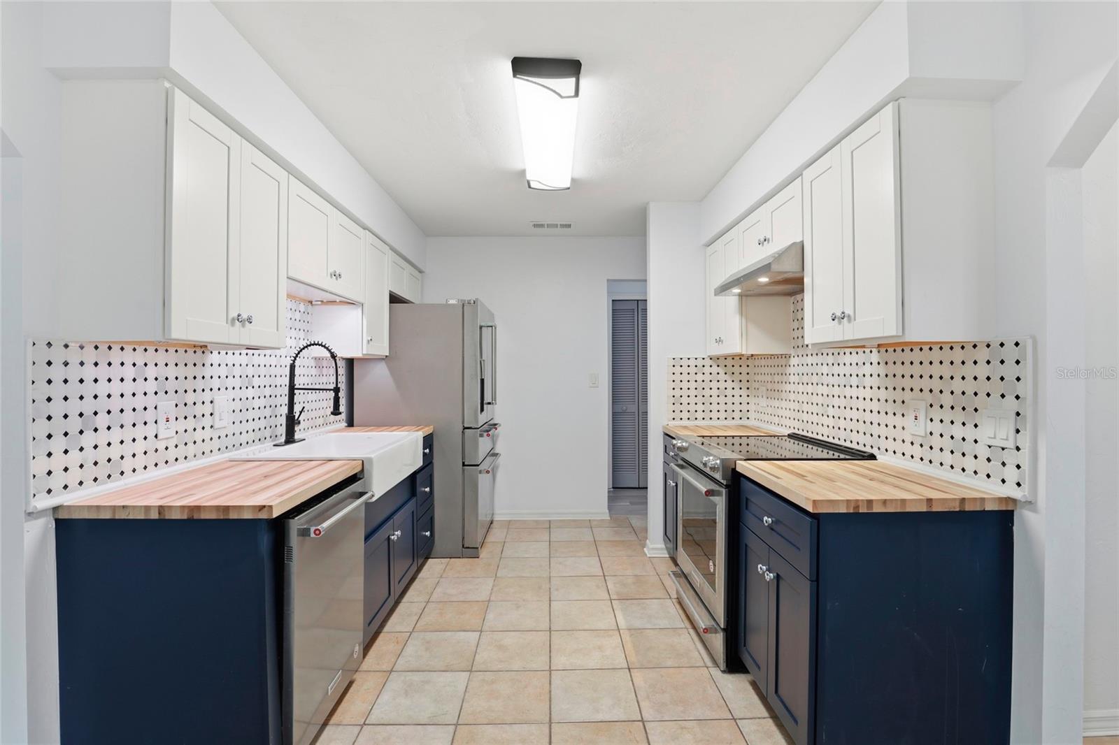 Image 14 of 38 For 10808 31st Place