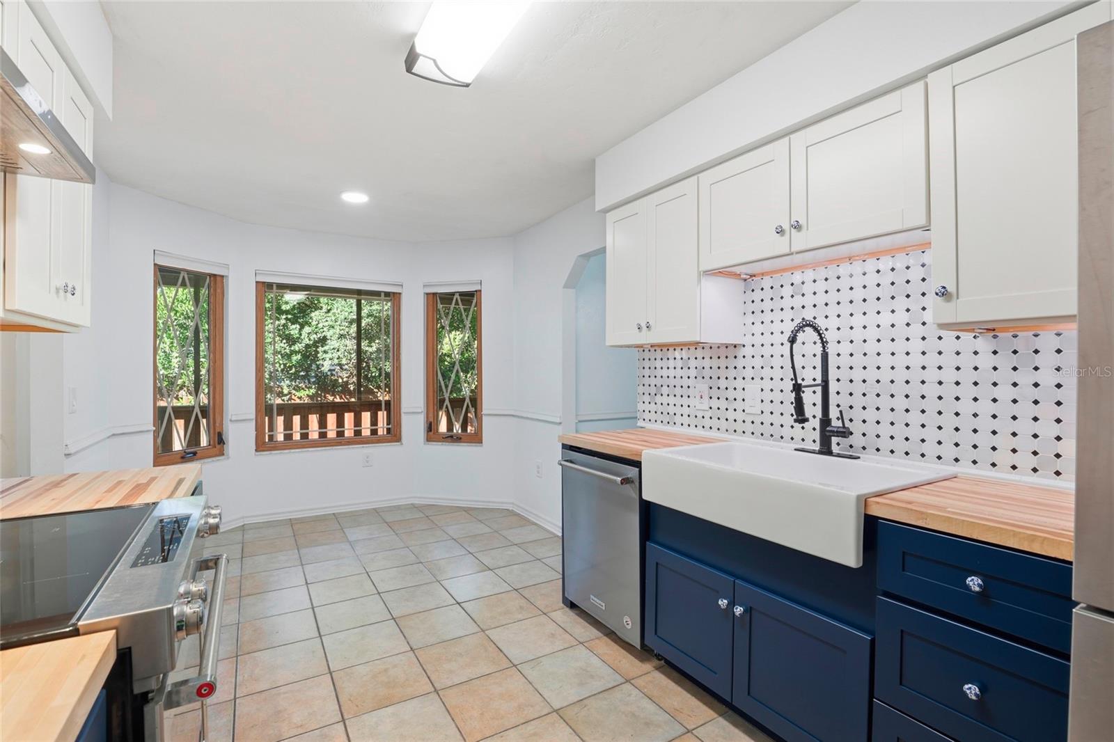 Image 15 of 38 For 10808 31st Place