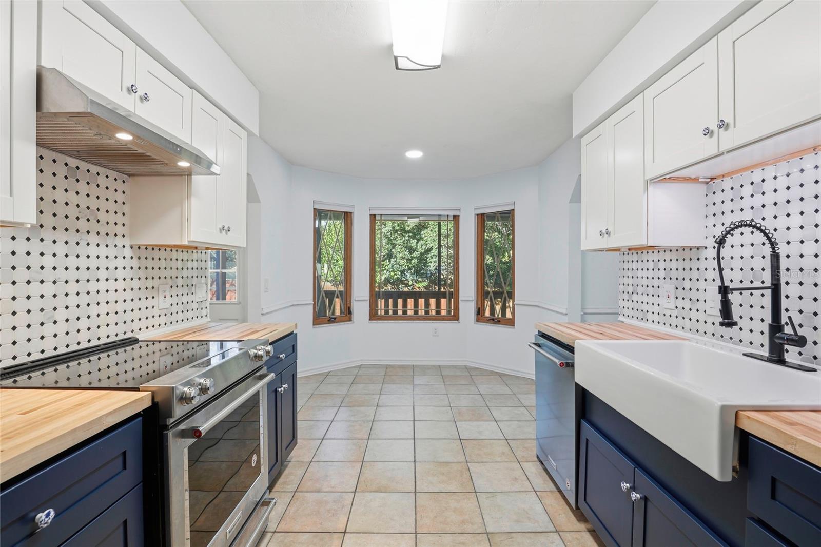 Image 16 of 38 For 10808 31st Place