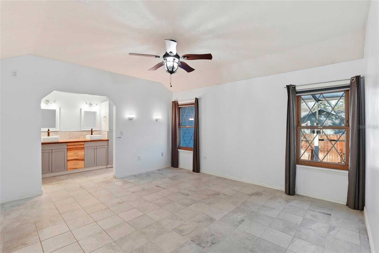 Image 17 of 38 For 10808 31st Place