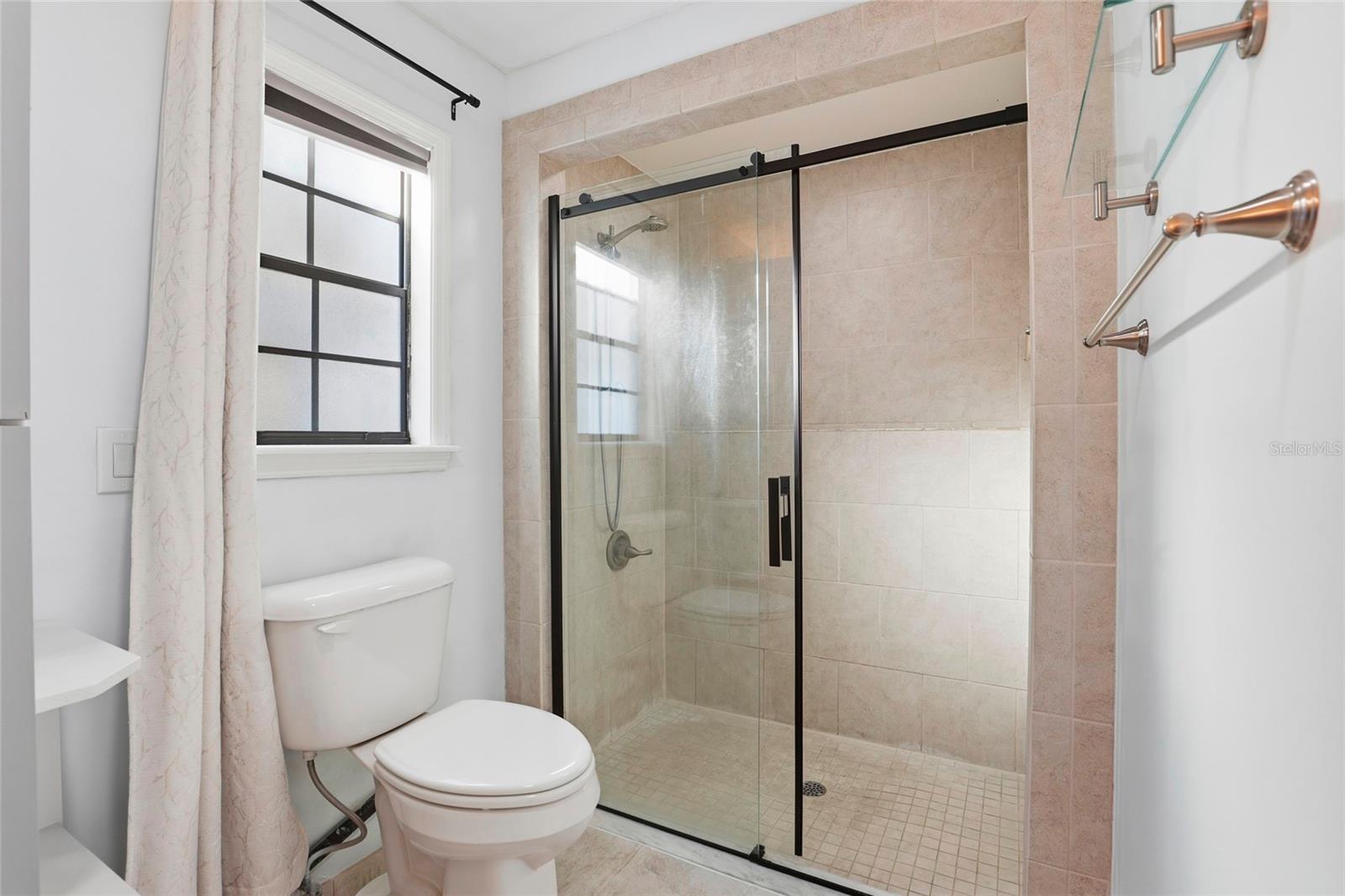 Image 20 of 38 For 10808 31st Place