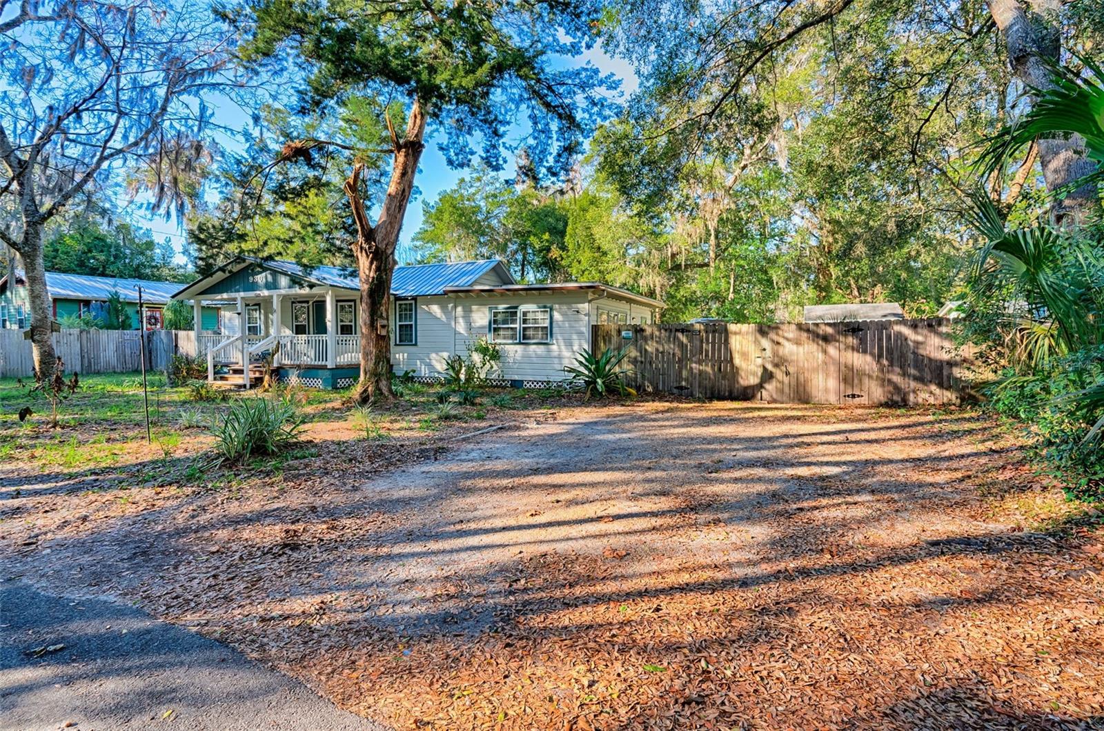 Image 20 of 27 For 930 29th Place