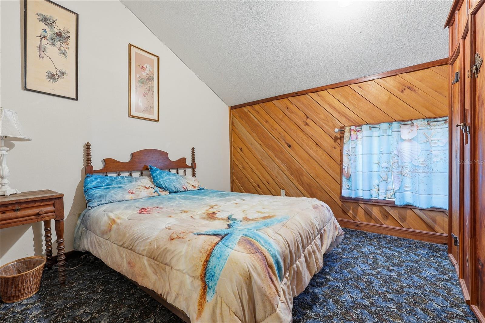 Image 18 of 32 For 317 Cedar Street Ne