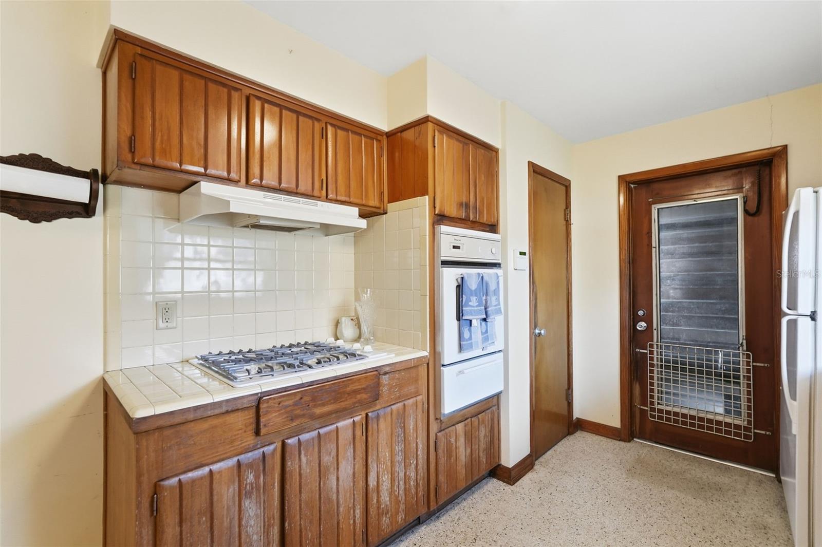 Image 10 of 47 For 1643 16th Avenue