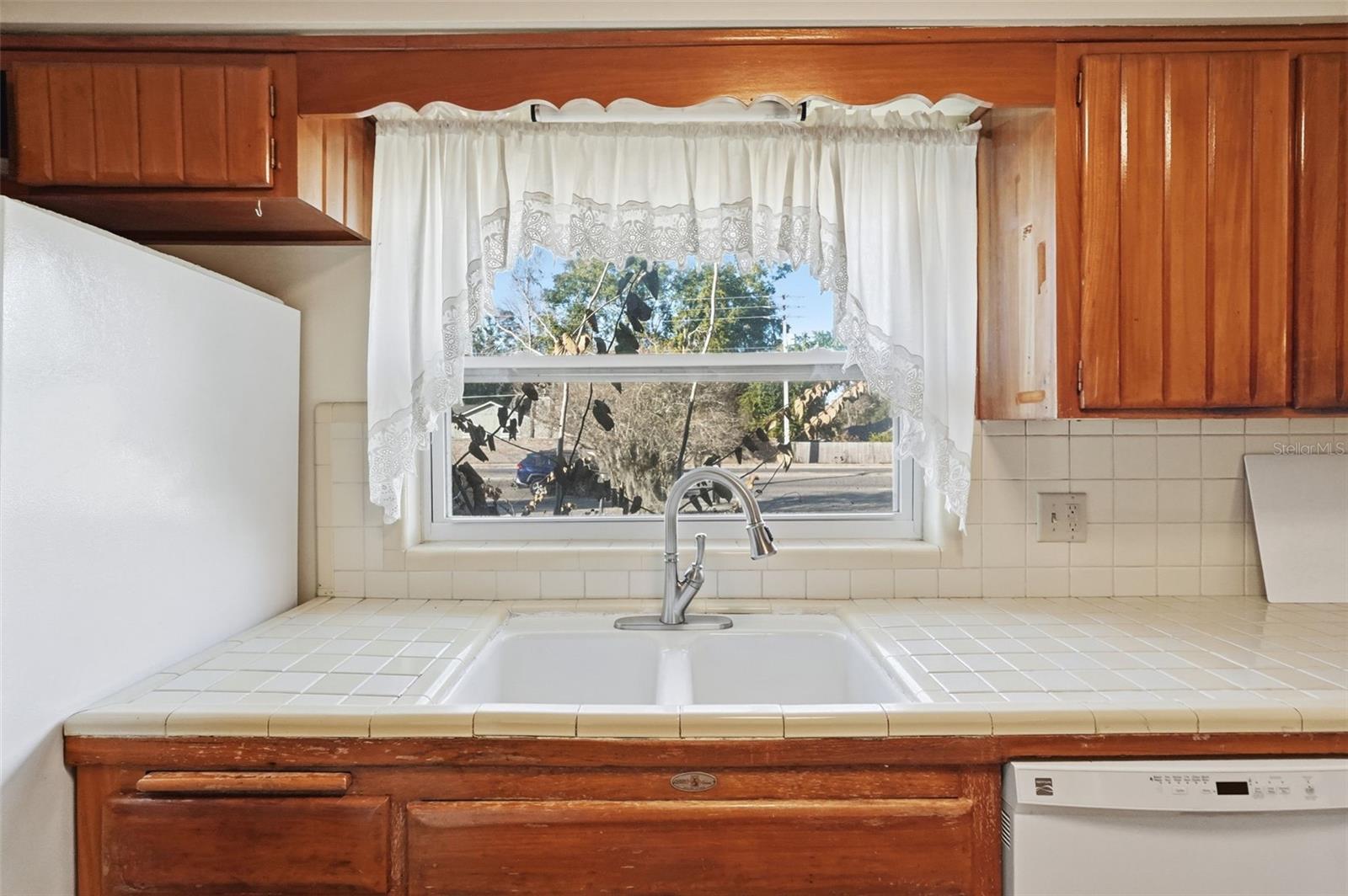 Image 11 of 47 For 1643 16th Avenue