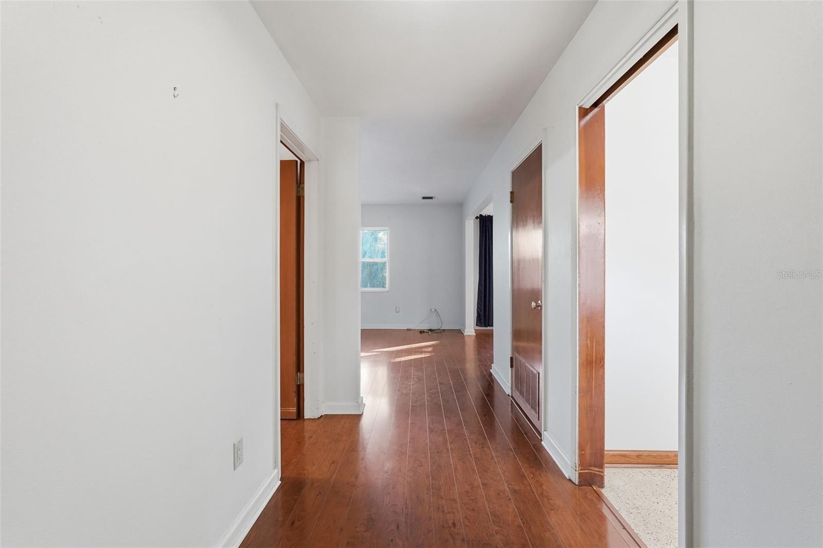 Image 15 of 47 For 1643 16th Avenue