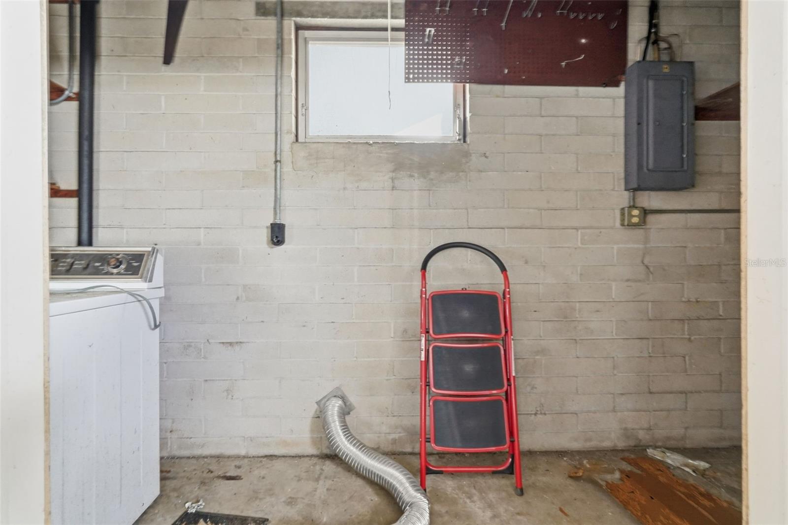 Image 21 of 47 For 1643 16th Avenue