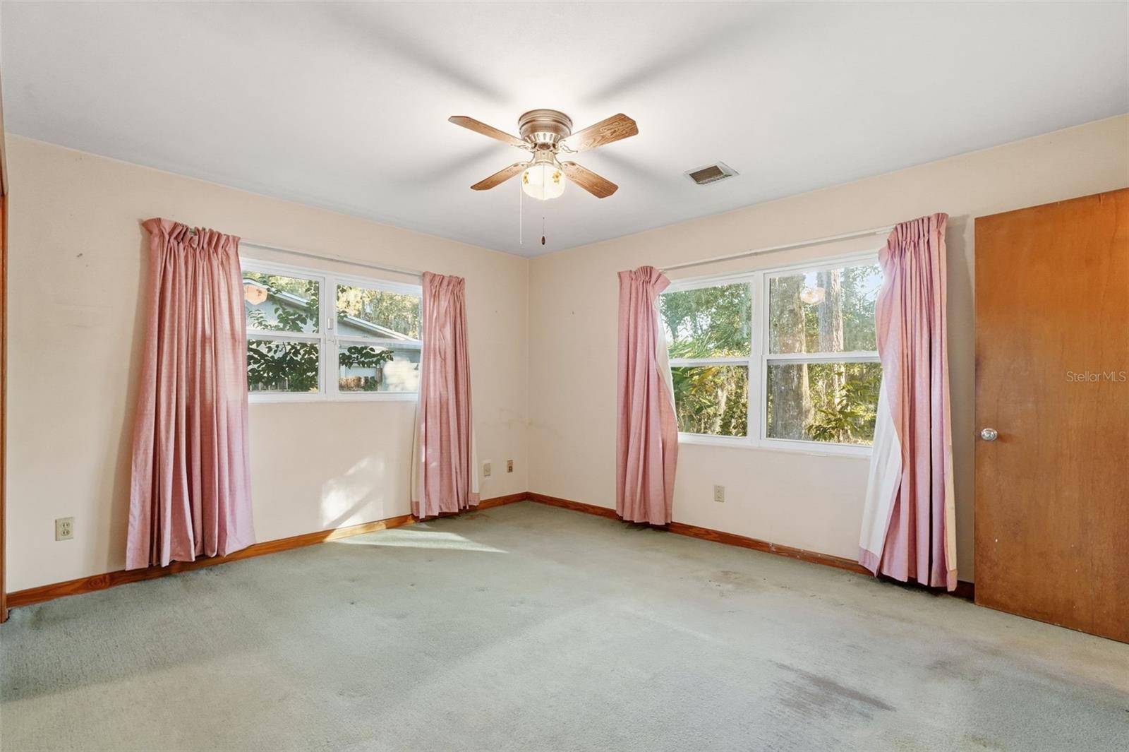 Image 31 of 47 For 1643 16th Avenue