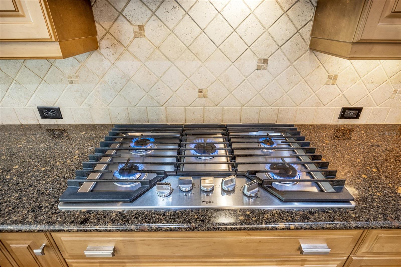 Image 10 of 83 For 7146 35th Avenue