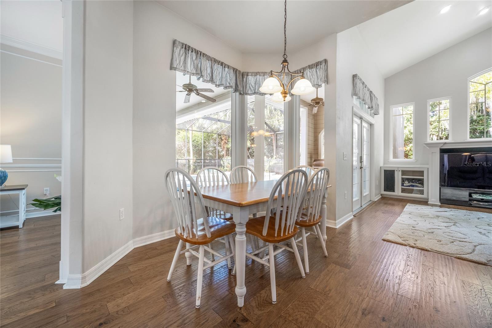 Image 12 of 83 For 7146 35th Avenue