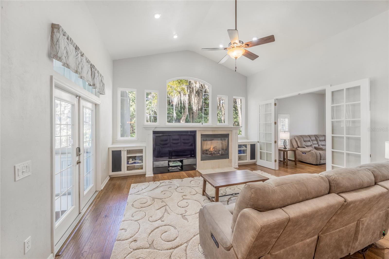 Image 20 of 83 For 7146 35th Avenue