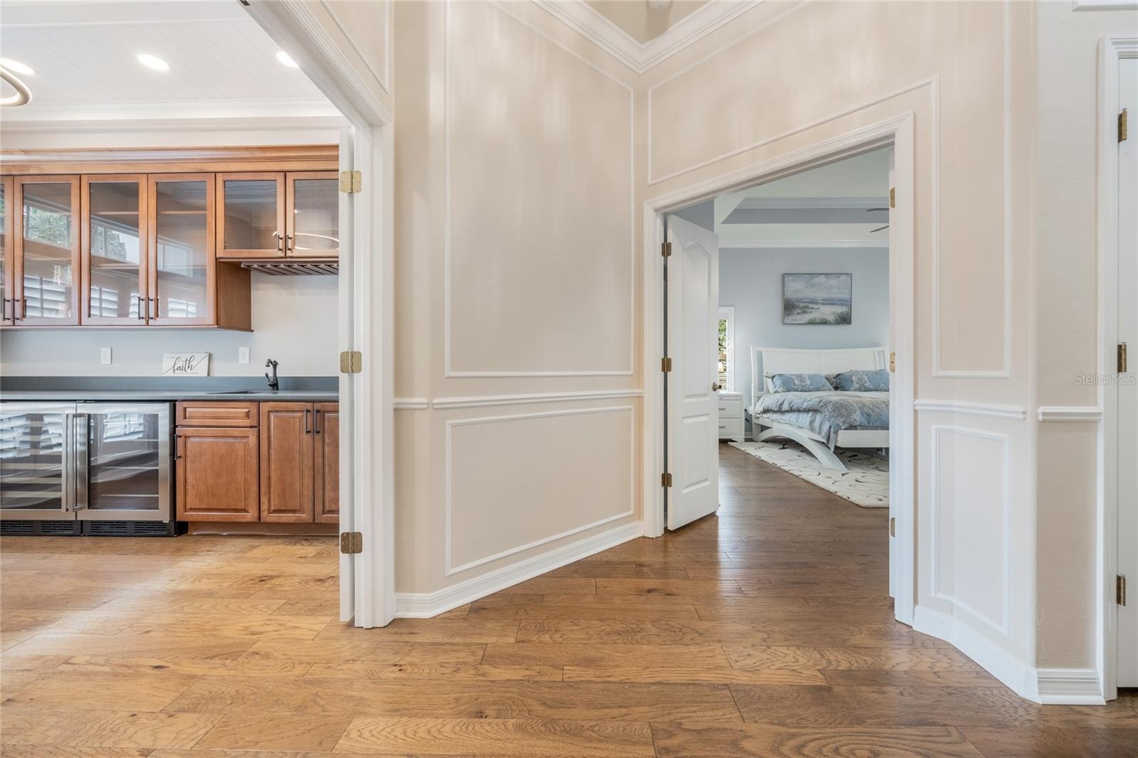 Image 21 of 83 For 7146 35th Avenue