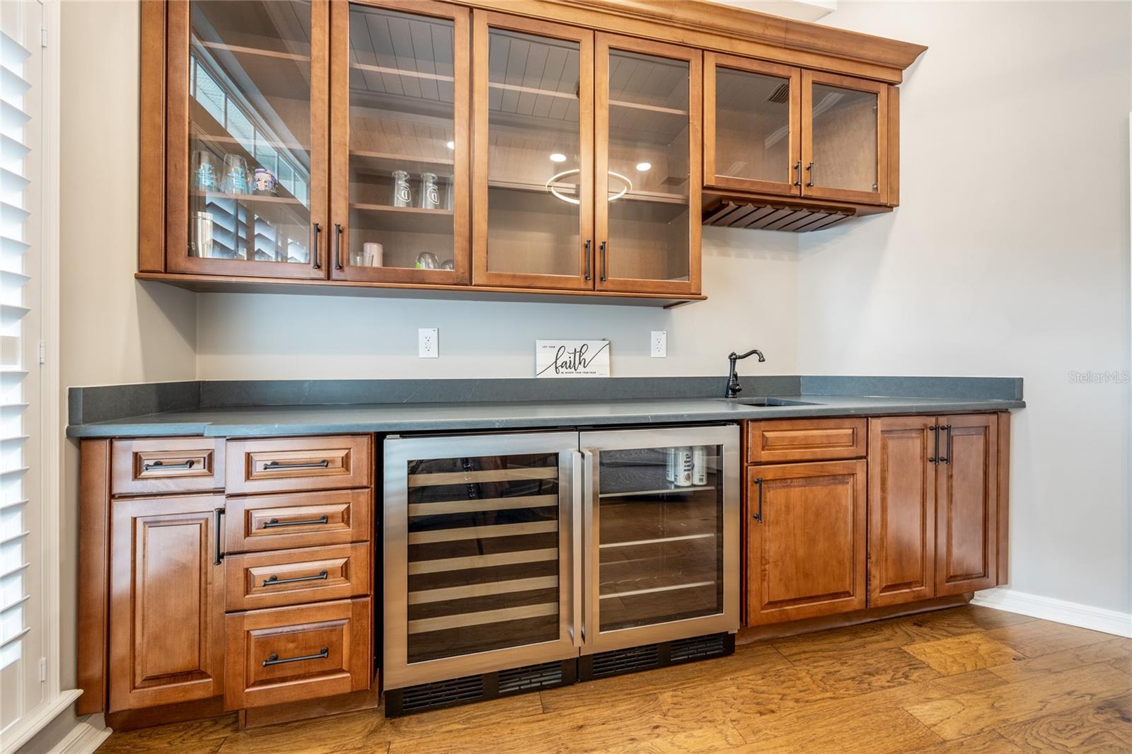 Image 23 of 83 For 7146 35th Avenue