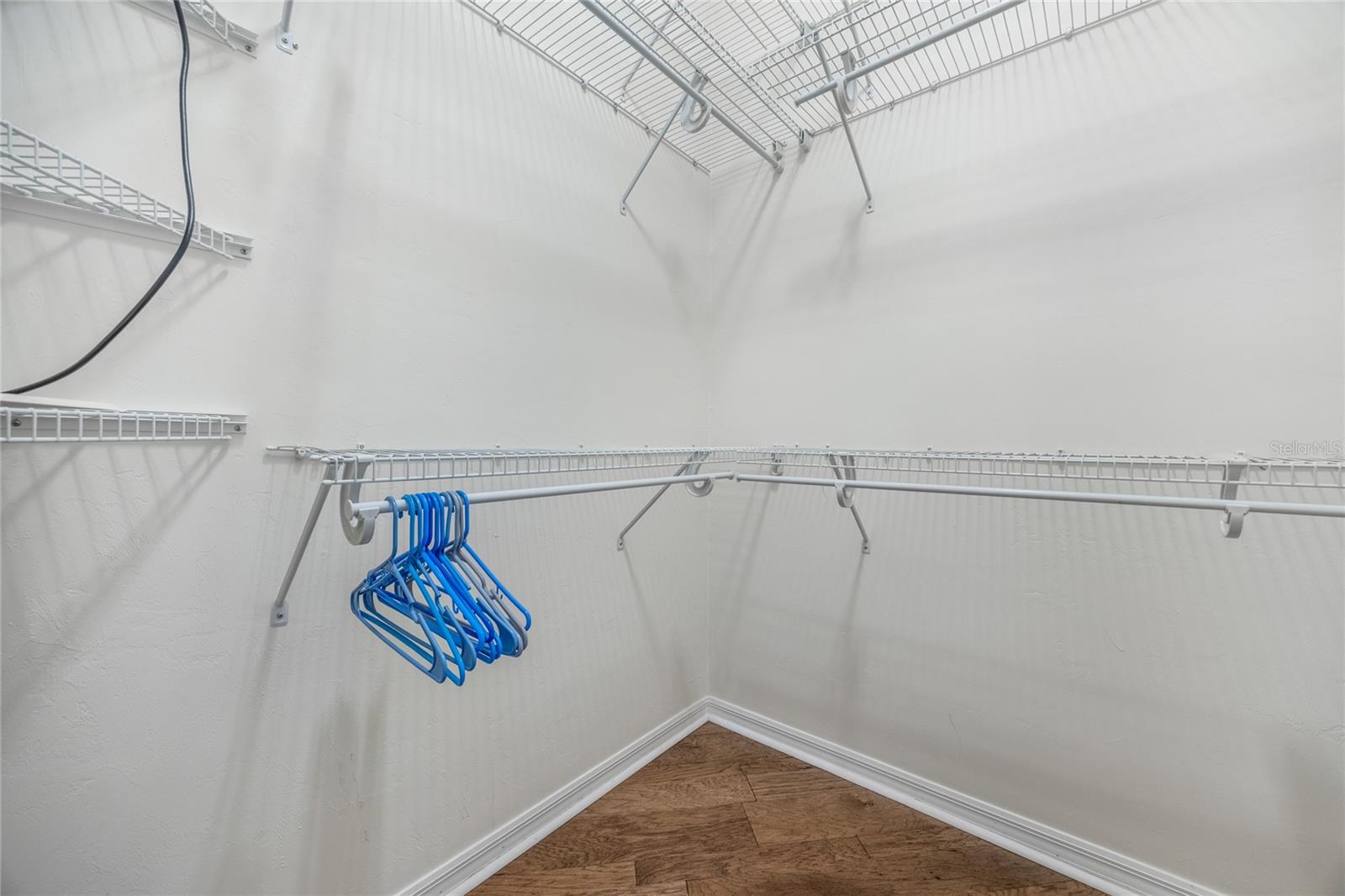 Image 43 of 83 For 7146 35th Avenue