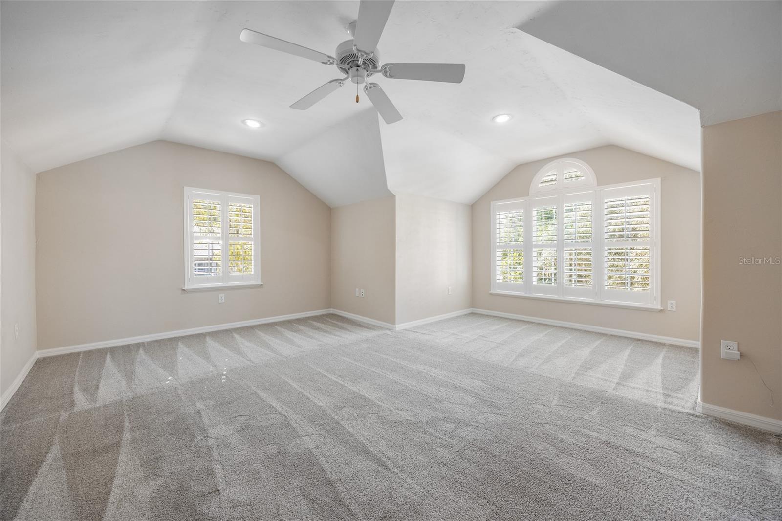 Image 60 of 83 For 7146 35th Avenue