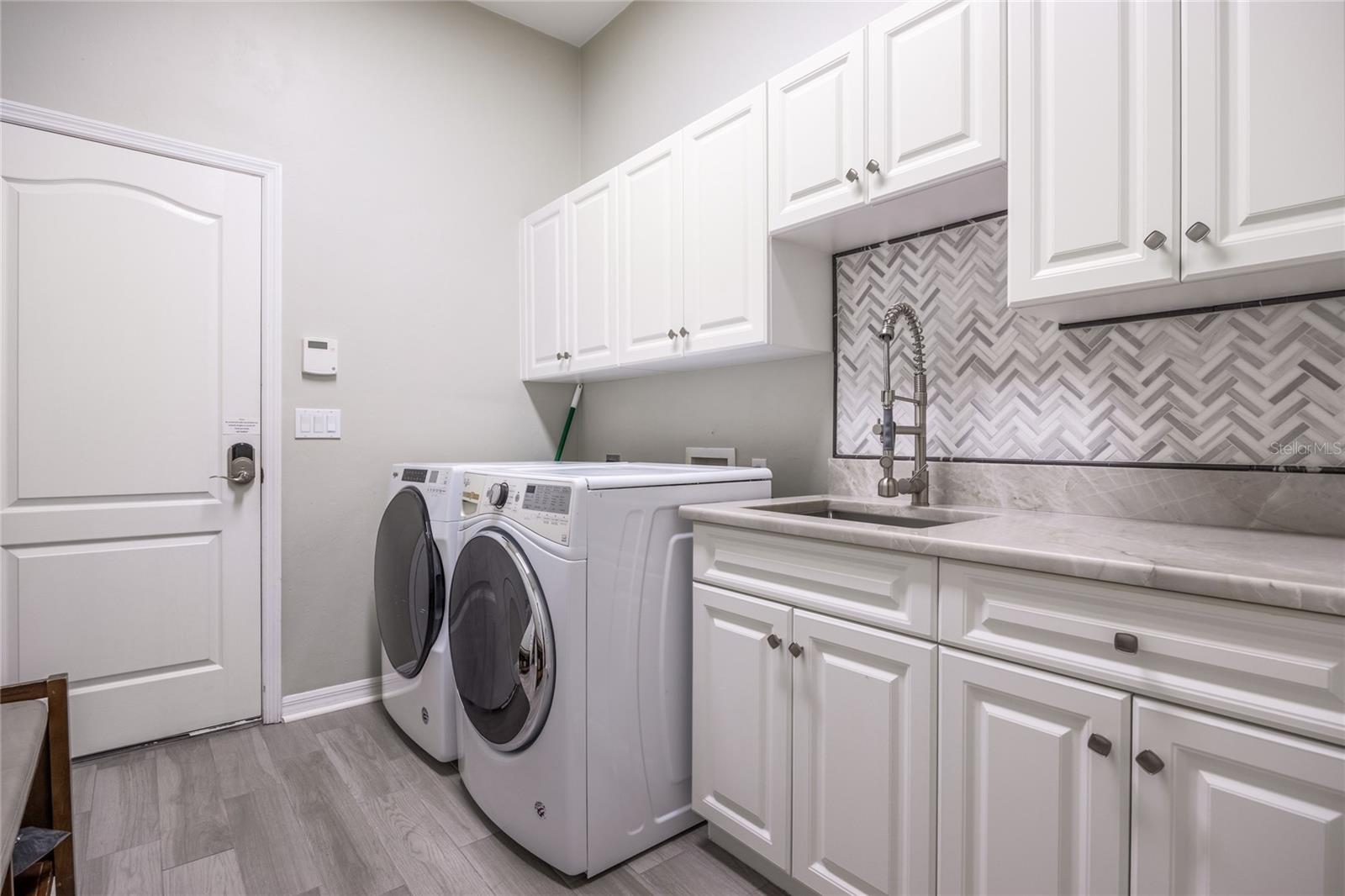 Image 64 of 83 For 7146 35th Avenue