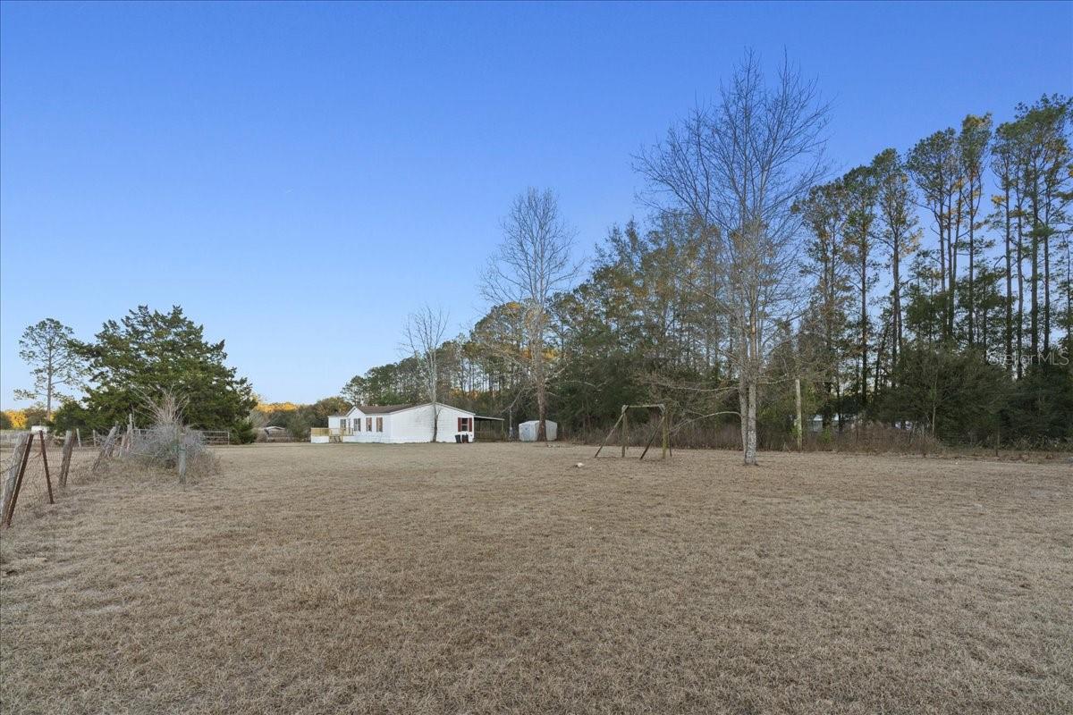 Image 15 of 66 For 19227 187th Avenue