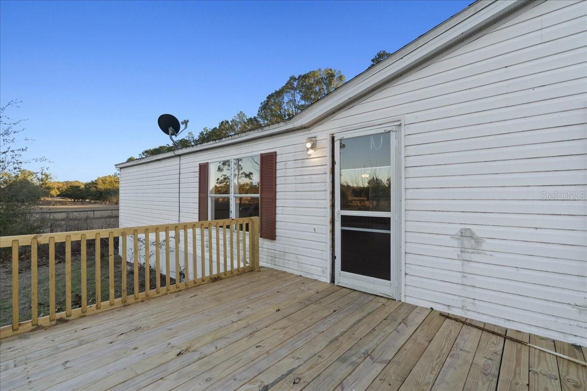 Image 2 of 66 For 19227 187th Avenue