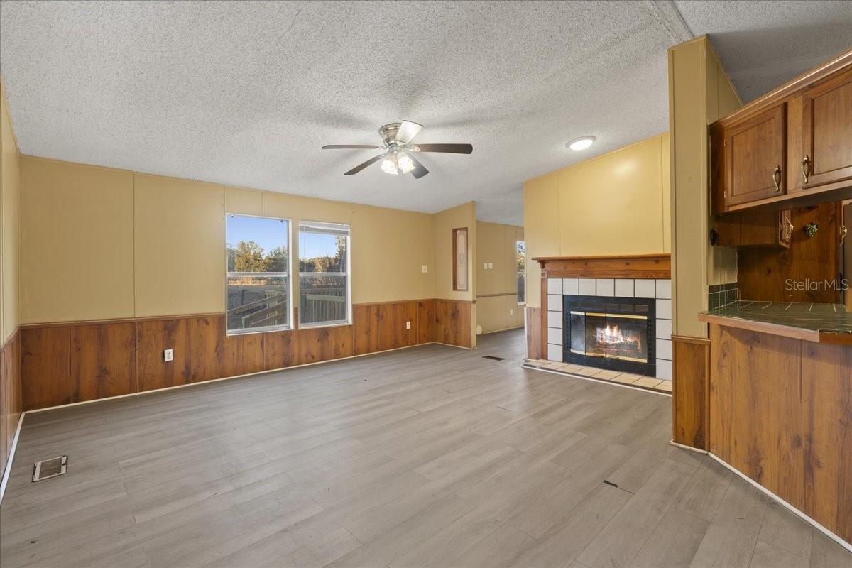 Image 37 of 66 For 19227 187th Avenue