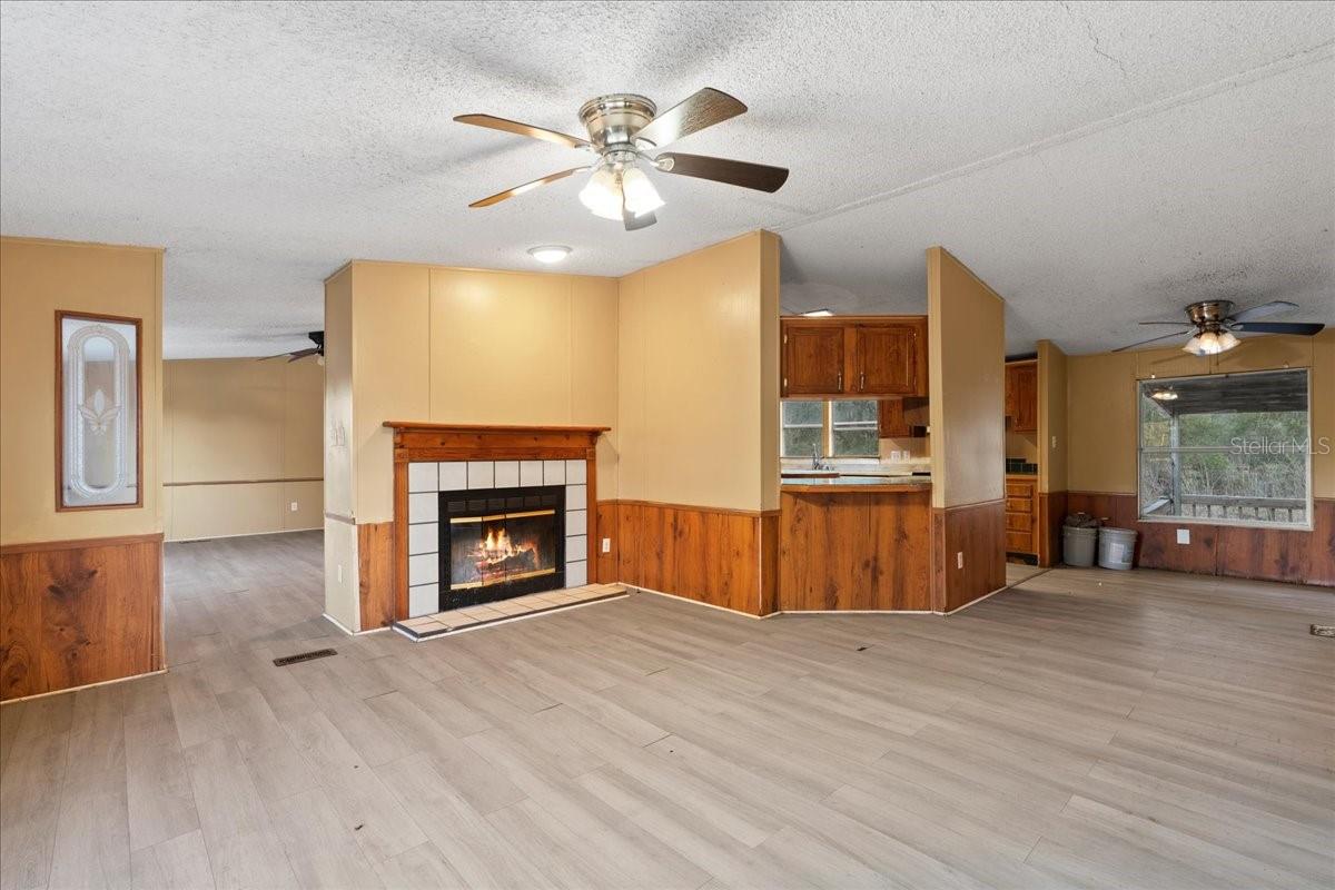 Image 38 of 66 For 19227 187th Avenue