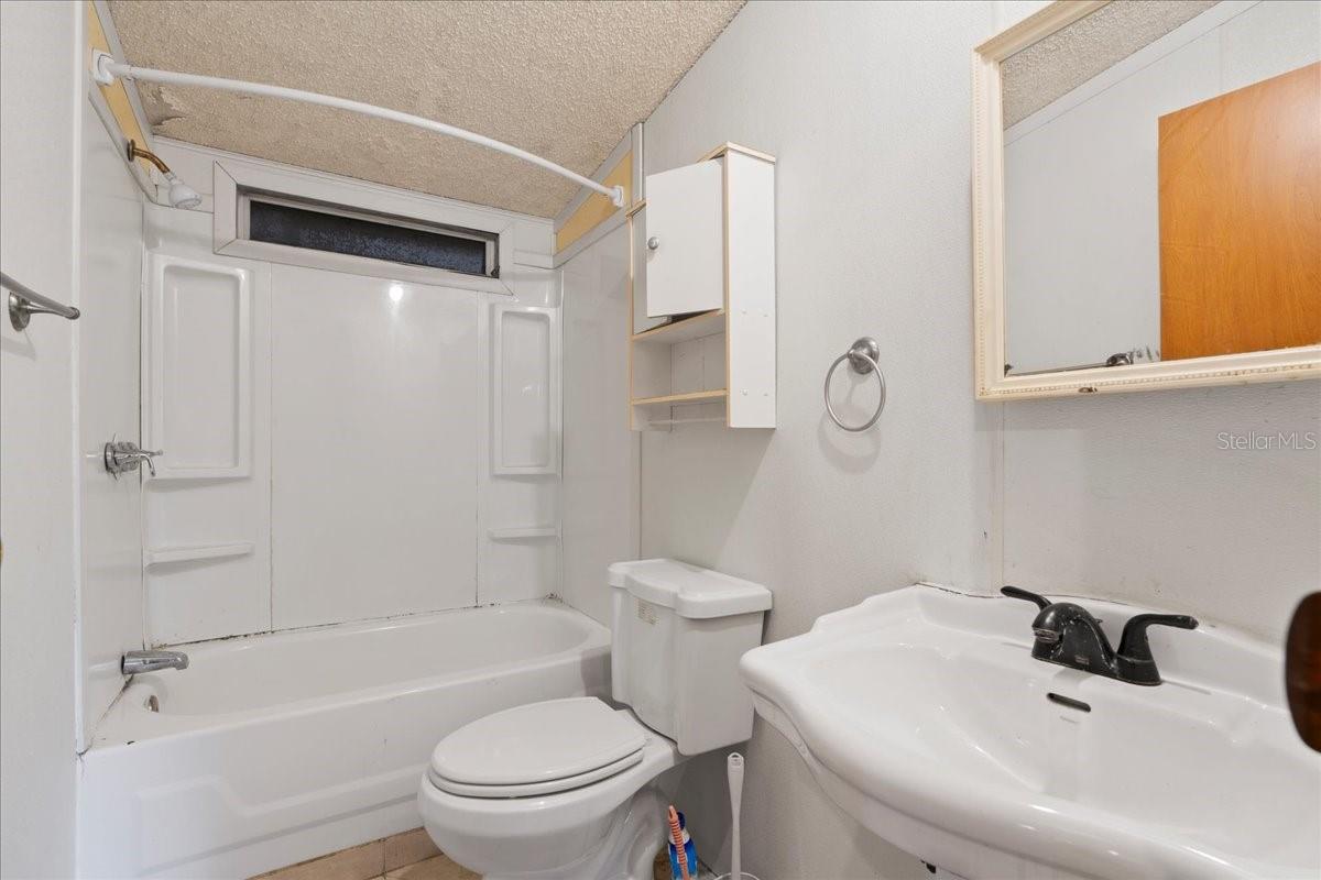 Image 43 of 66 For 19227 187th Avenue