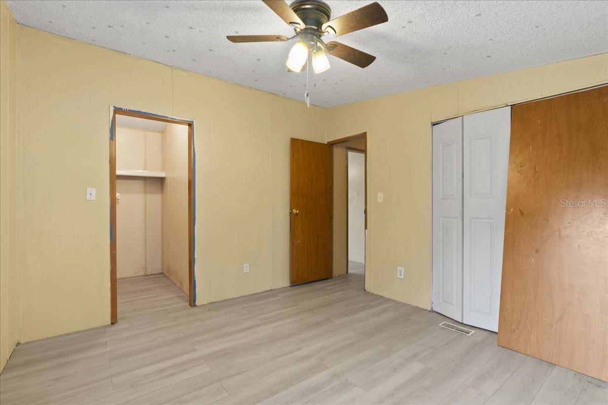 Image 51 of 66 For 19227 187th Avenue