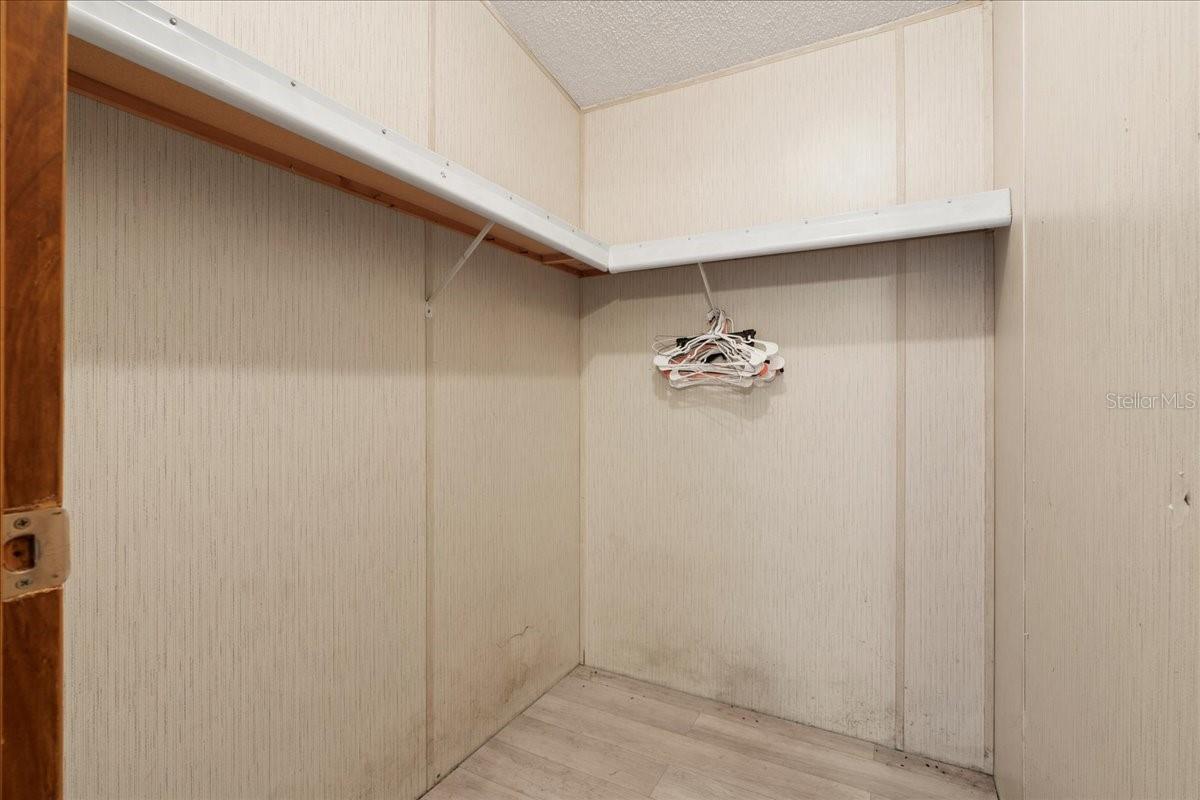 Image 52 of 66 For 19227 187th Avenue