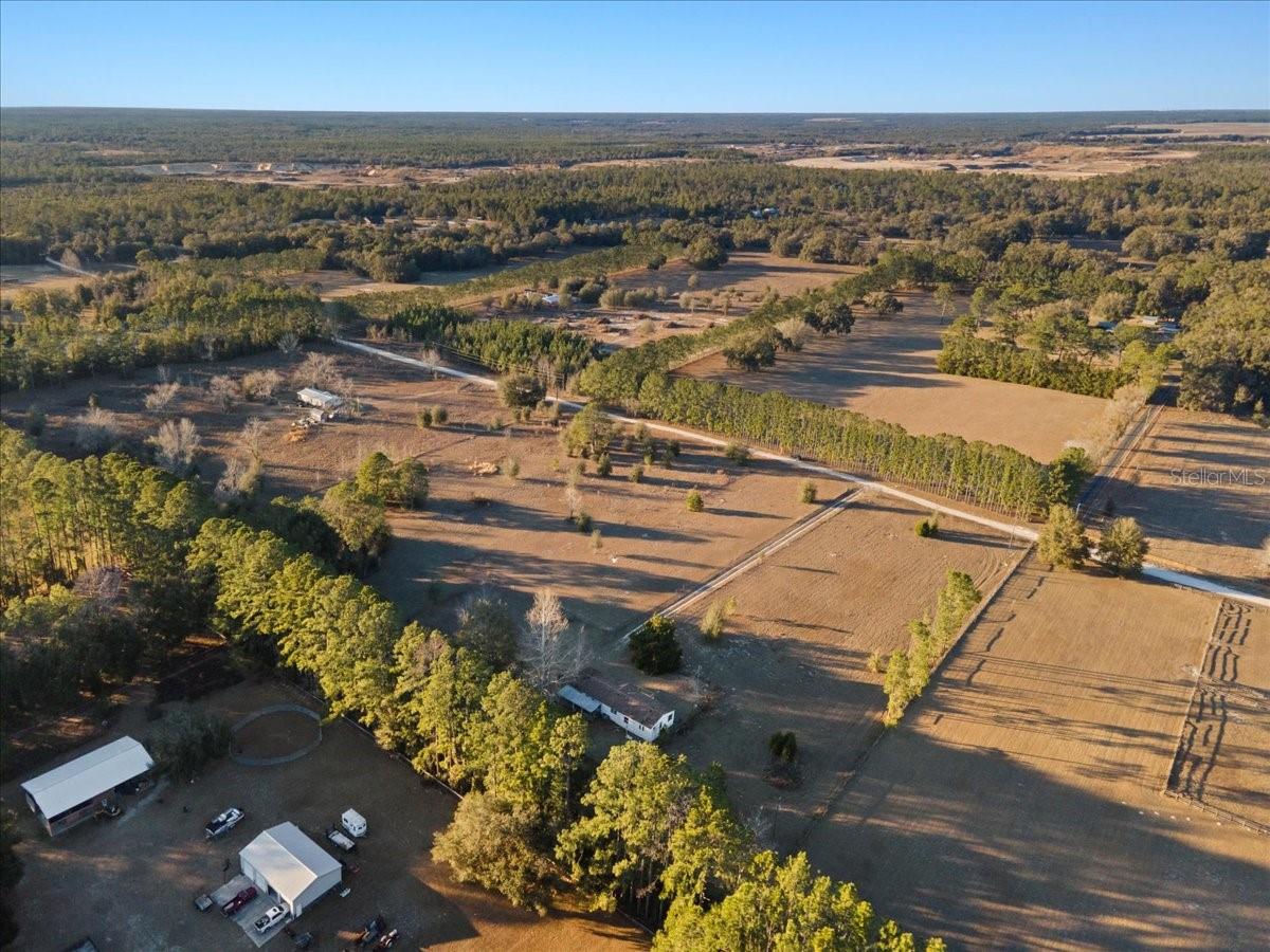 Image 56 of 66 For 19227 187th Avenue