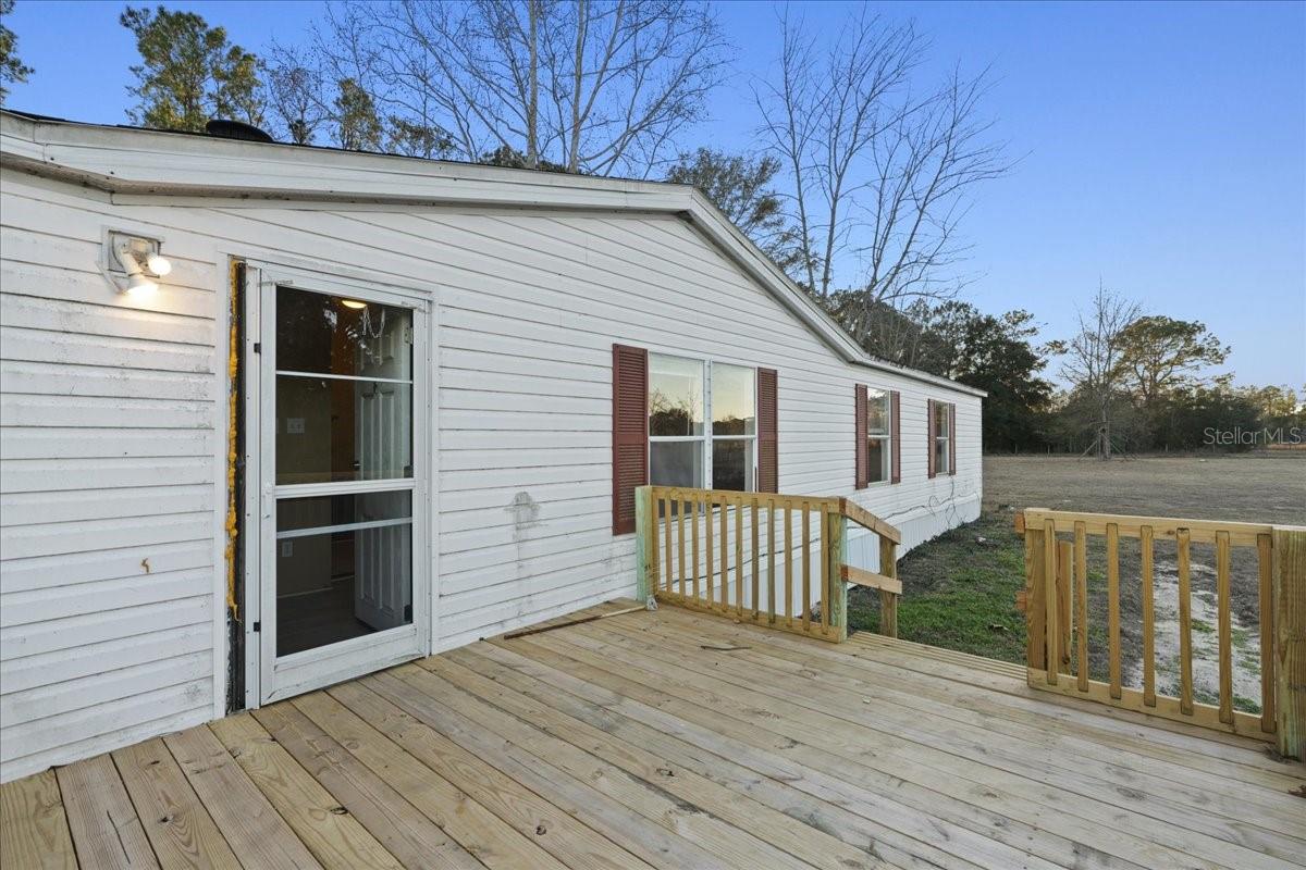 Image 6 of 66 For 19227 187th Avenue