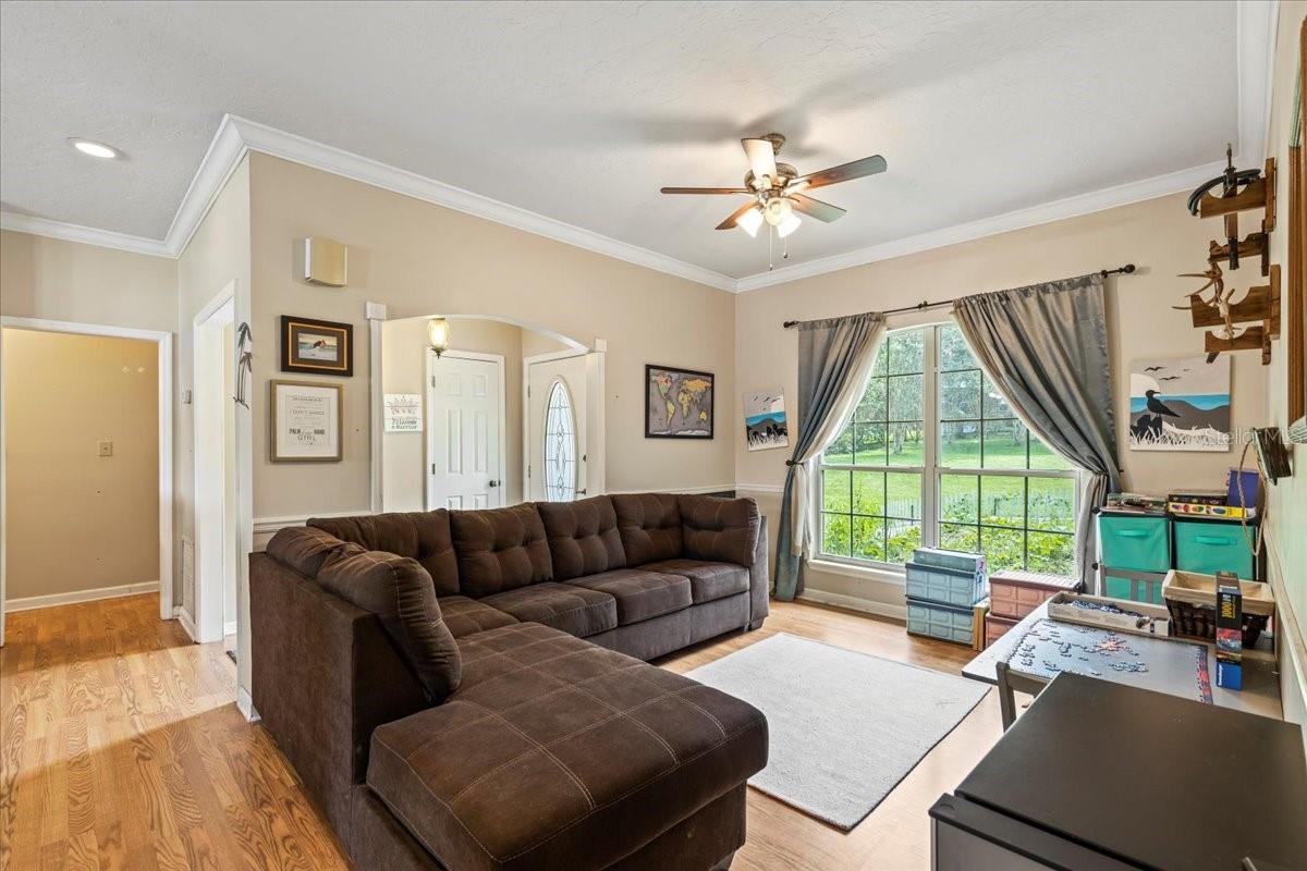 Image 24 of 49 For 6720 Mount Vernon Drive