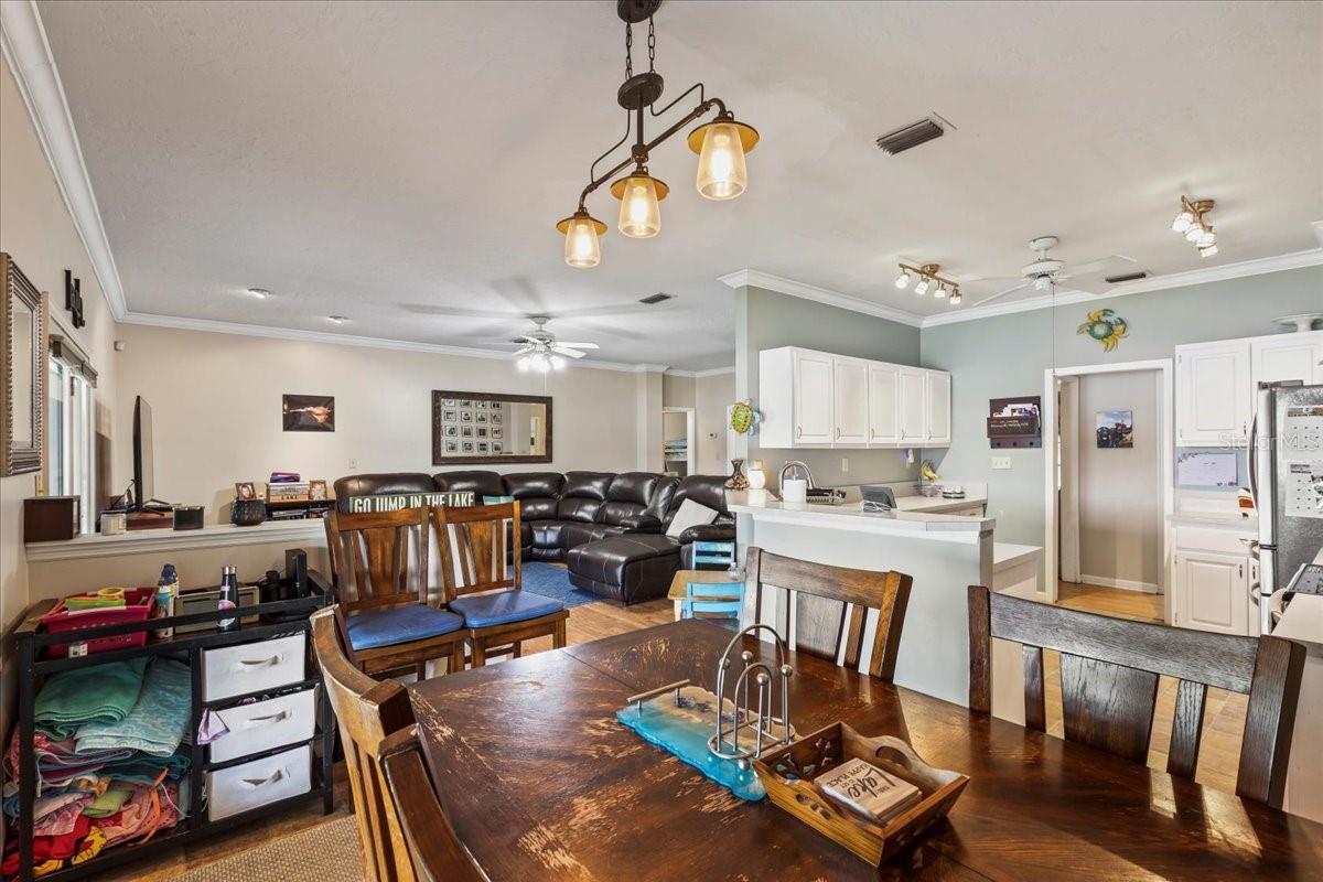 Image 25 of 49 For 6720 Mount Vernon Drive