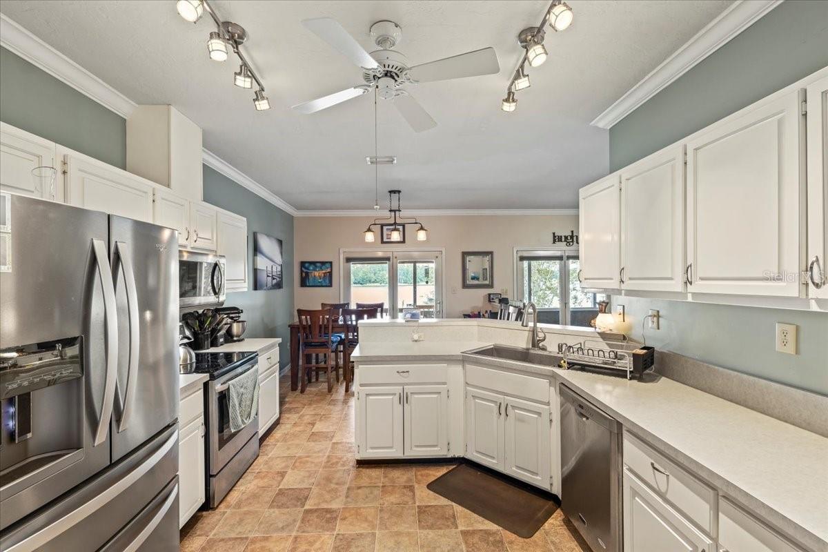 Image 27 of 49 For 6720 Mount Vernon Drive